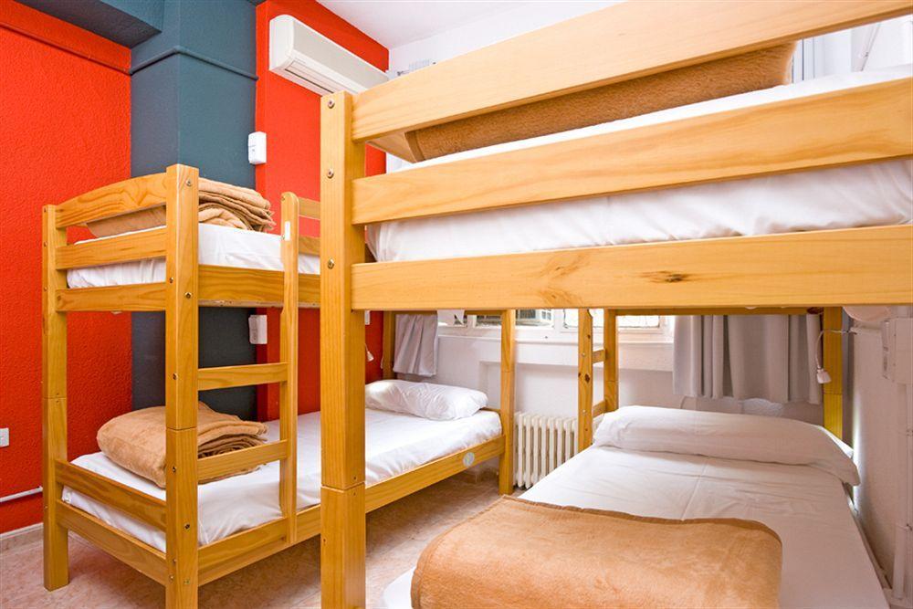 Euromadrid Hostel *